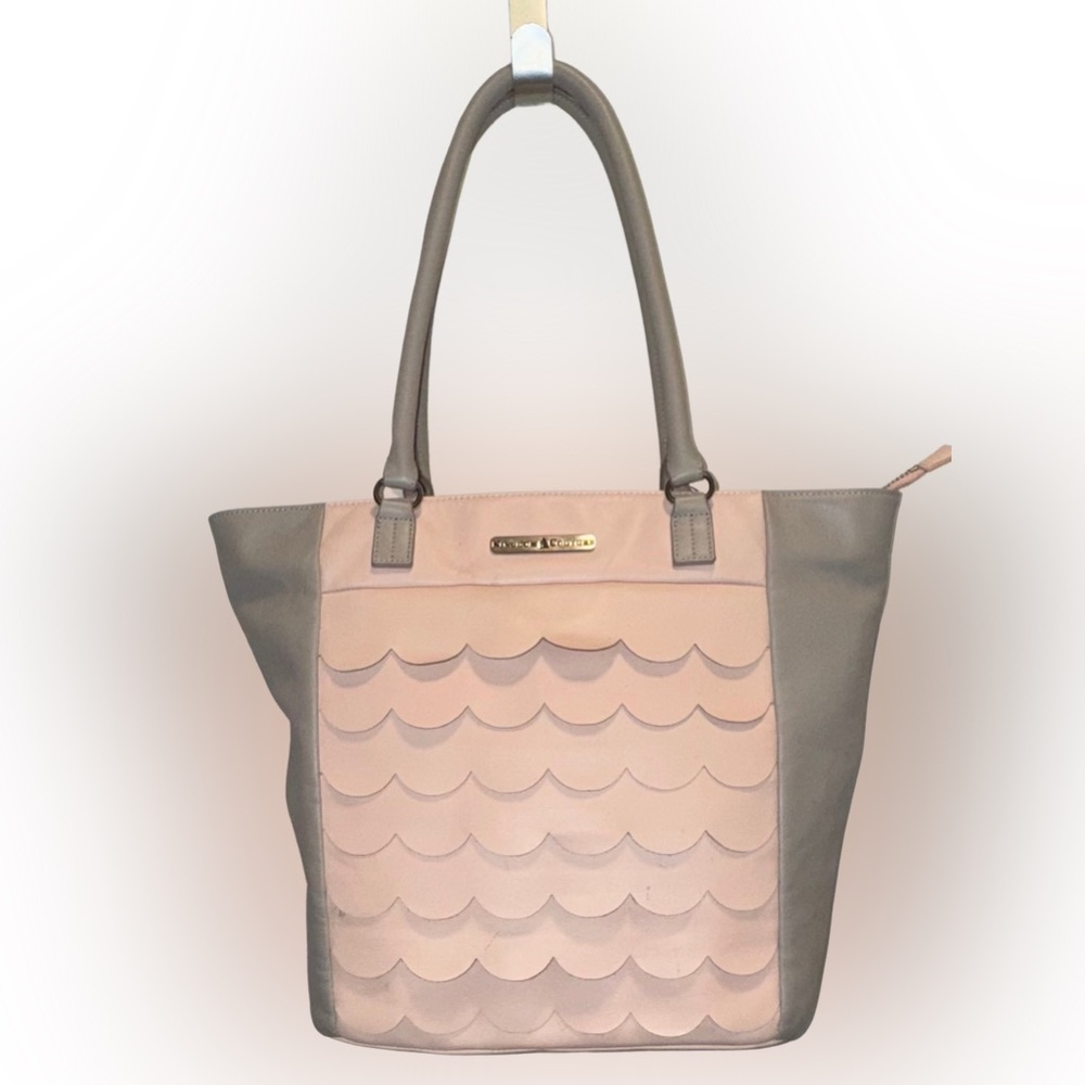 Rare DISNEY KINGDOM COUTURE LEATHER HANDBAG Scalloped large tote Bag, Castle